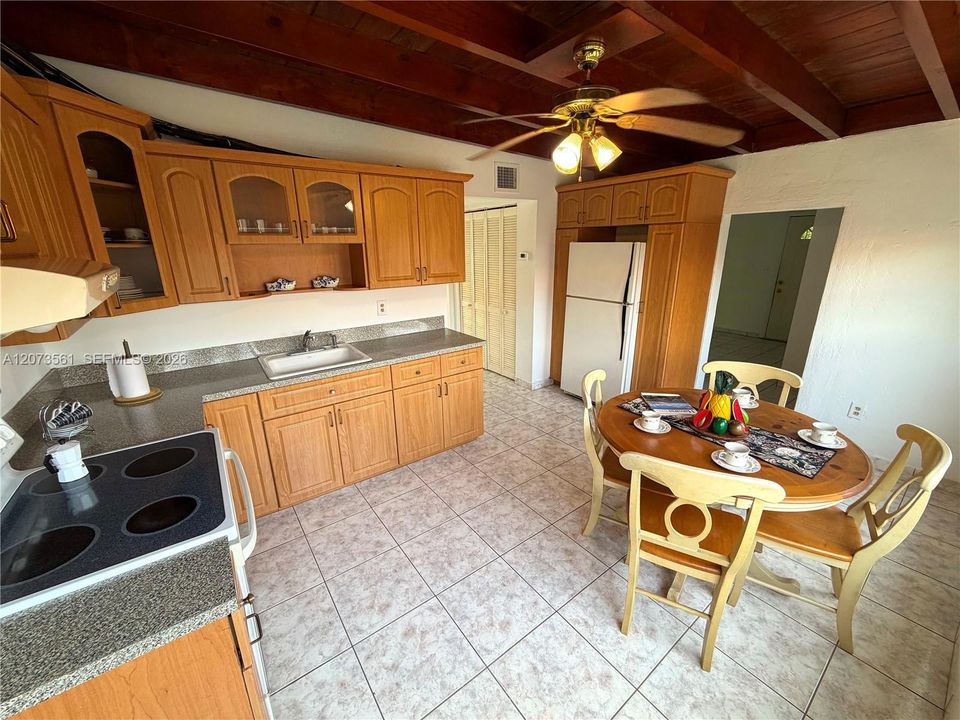 For Sale: $625,000 (3 beds, 2 baths, 1230 Square Feet)