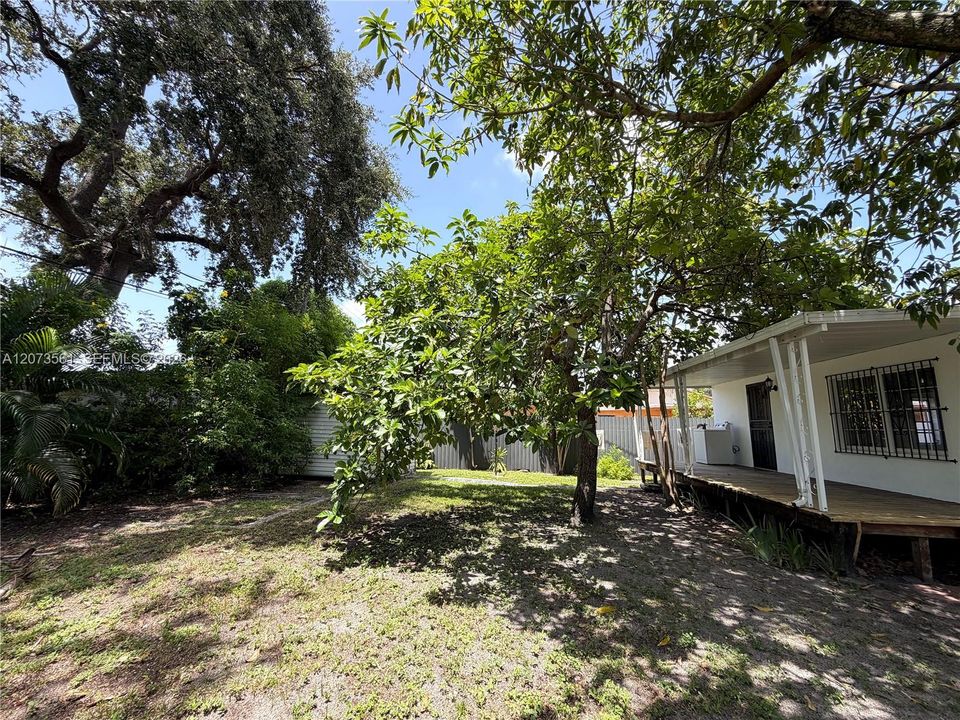 For Sale: $625,000 (3 beds, 2 baths, 1230 Square Feet)