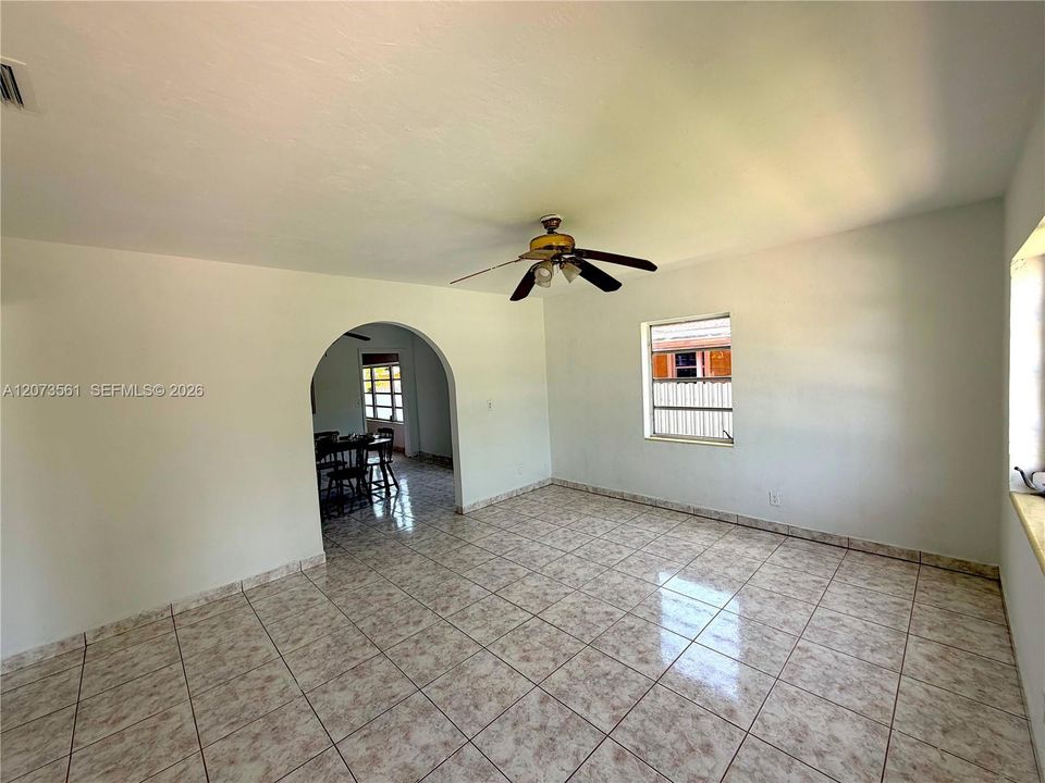 For Sale: $625,000 (3 beds, 2 baths, 1230 Square Feet)