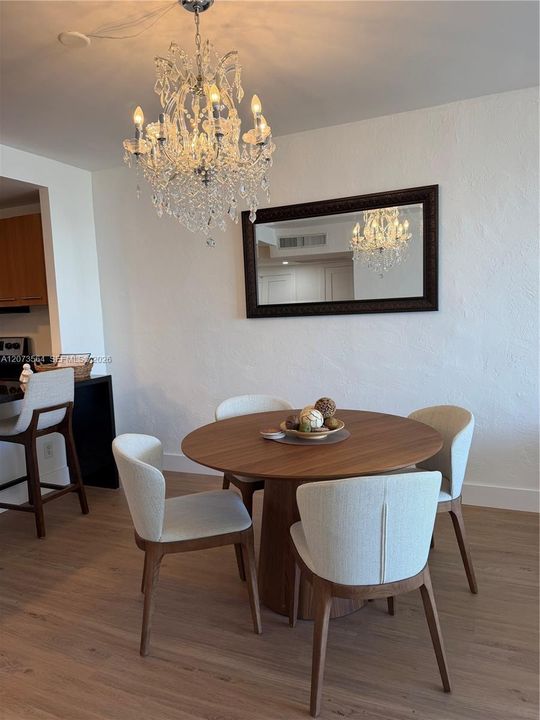 En Venta: $470,000 (1 camas, 1 baños, 1005 Pies cuadrados)