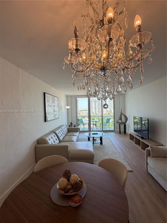 En Venta: $470,000 (1 camas, 1 baños, 1005 Pies cuadrados)