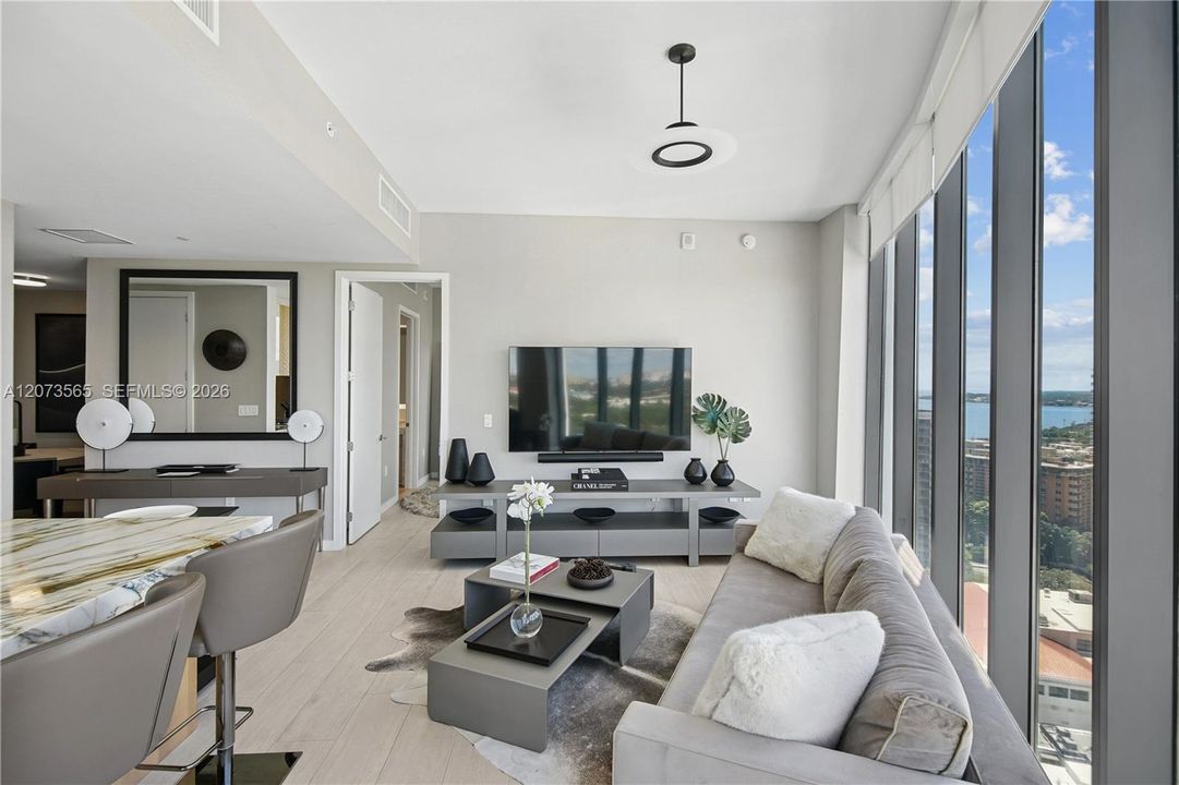 For Rent: $12,900 (2 beds, 2 baths, 1107 Square Feet)