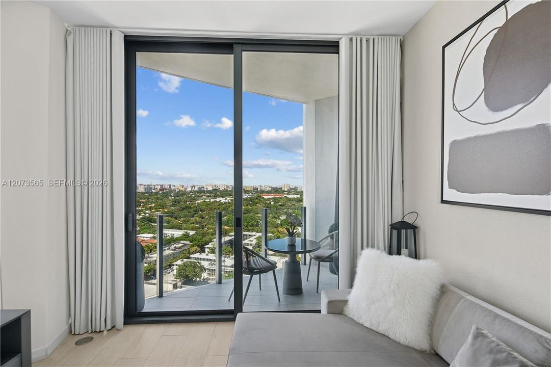 For Rent: $12,900 (2 beds, 2 baths, 1107 Square Feet)