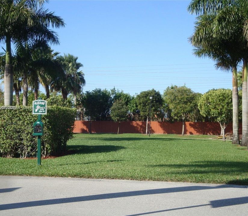 For Sale: $580,000 (3 beds, 2 baths, 1968 Square Feet)