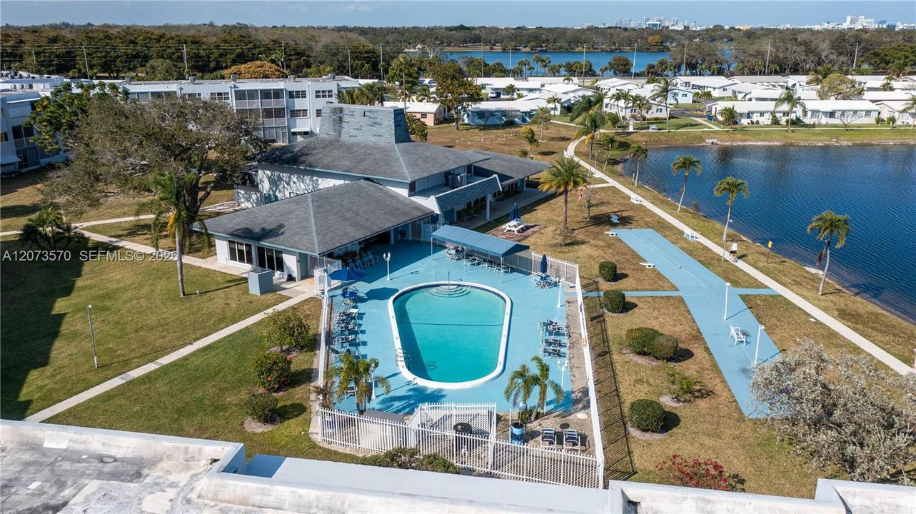 En Venta: $118,500 (1 camas, 1 baños, 727 Pies cuadrados)
