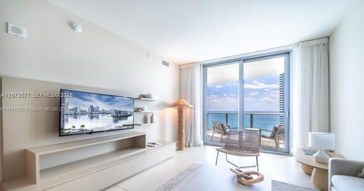 For Rent: $6,500 (1 beds, 1 baths, 852 Square Feet)