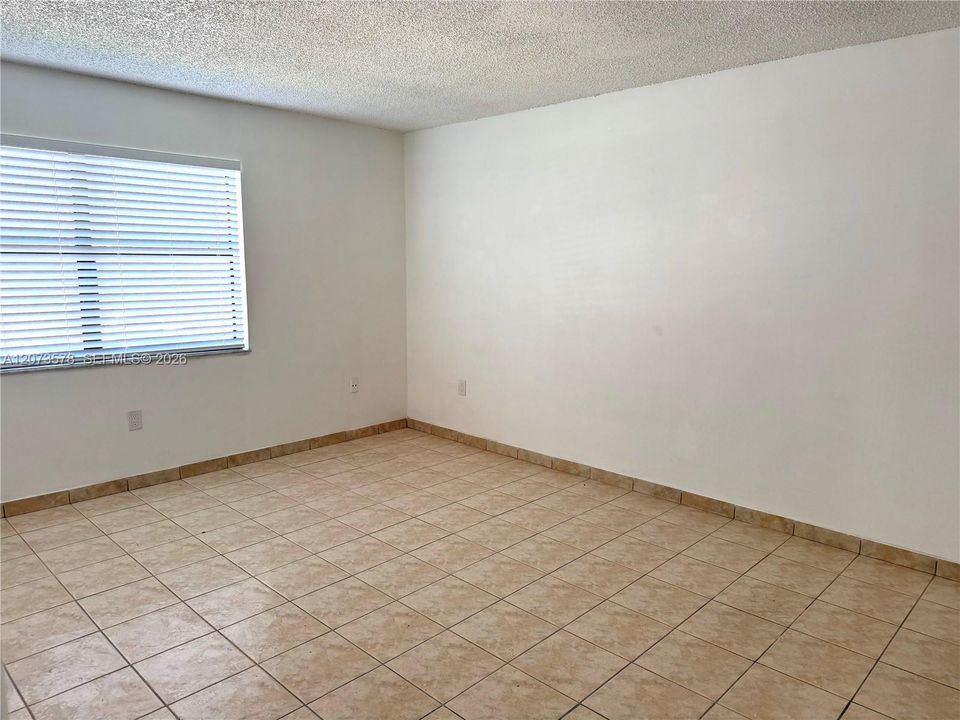 En Renta: $2,500 (3 camas, 2 baños, 1150 Pies cuadrados)