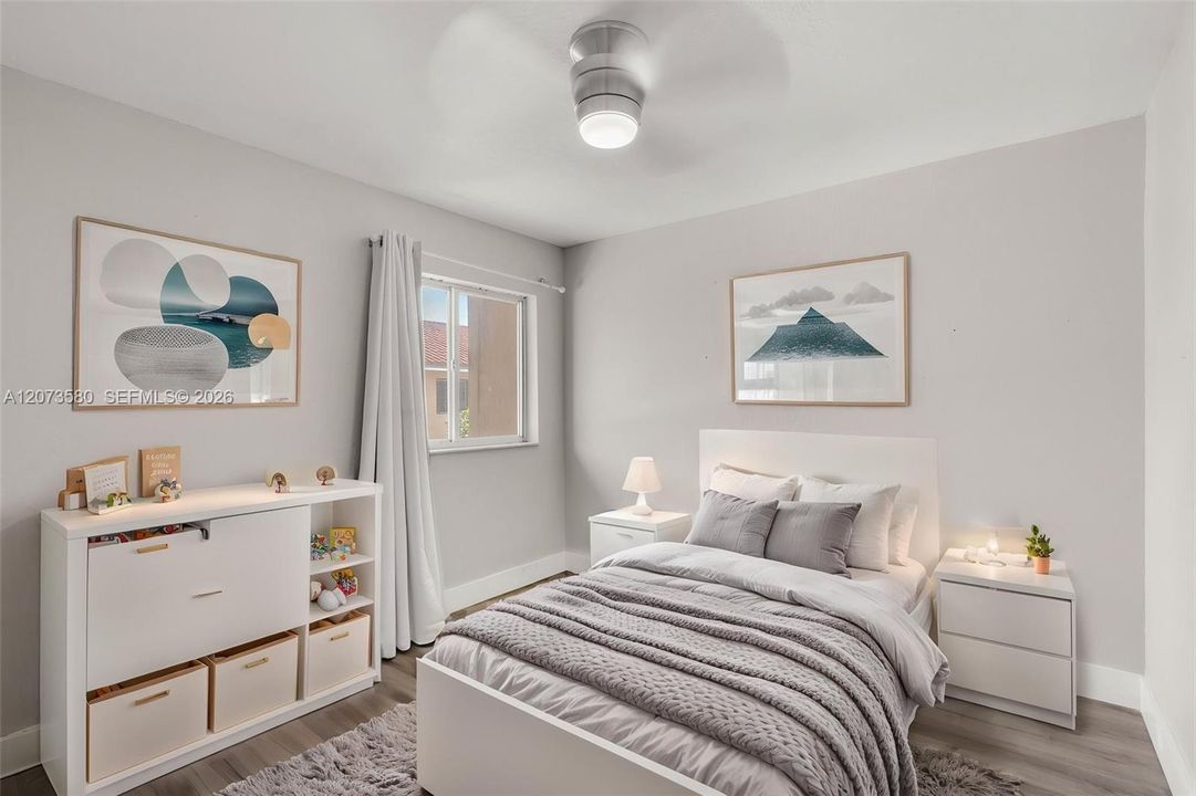 For Rent: $2,500 (3 beds, 2 baths, 972 Square Feet)