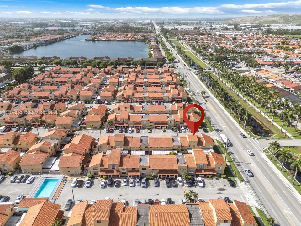 For Rent: $2,500 (3 beds, 2 baths, 972 Square Feet)