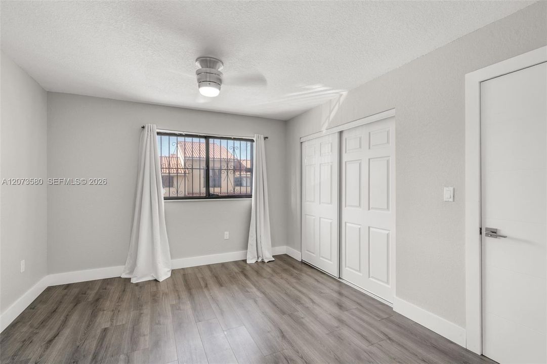 For Rent: $2,500 (3 beds, 2 baths, 972 Square Feet)