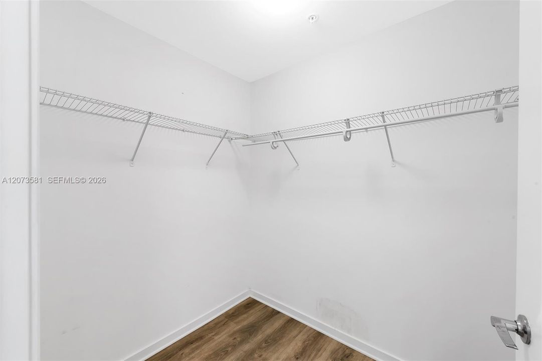 For Rent: $3,200 (1 beds, 1 baths, 760 Square Feet)