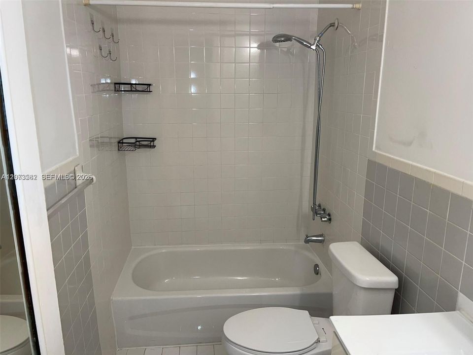 В аренду: $2,750 (2 спален, 2 ванн, 710 Квадратных фут)