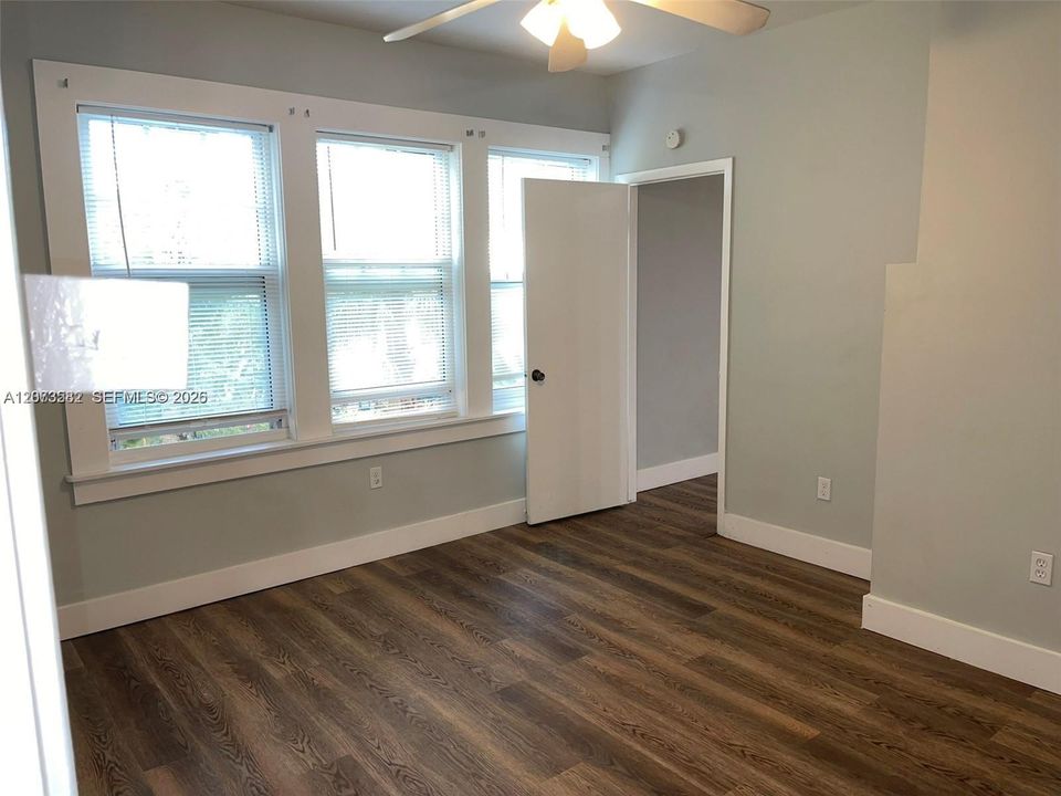 В аренду: $2,750 (2 спален, 2 ванн, 710 Квадратных фут)