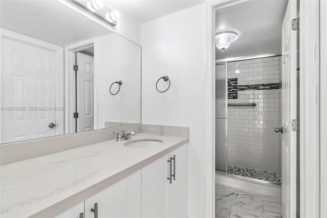 На продажу: $499,000 (2 спален, 2 ванн, 1218 Квадратных фут)