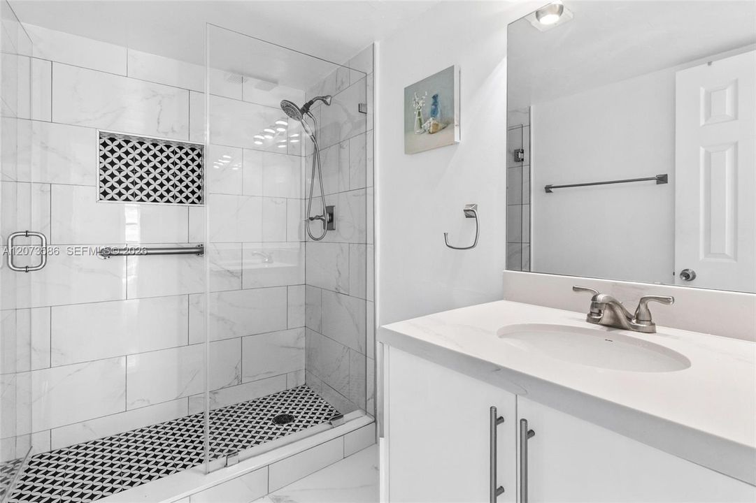 На продажу: $499,000 (2 спален, 2 ванн, 1218 Квадратных фут)
