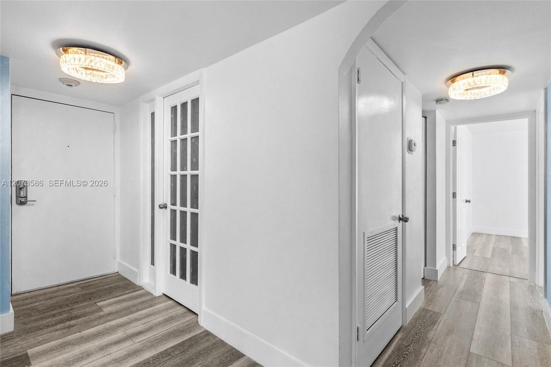 На продажу: $499,000 (2 спален, 2 ванн, 1218 Квадратных фут)