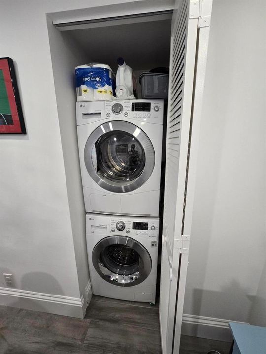 Full Size Newer LG Washer & Dryer