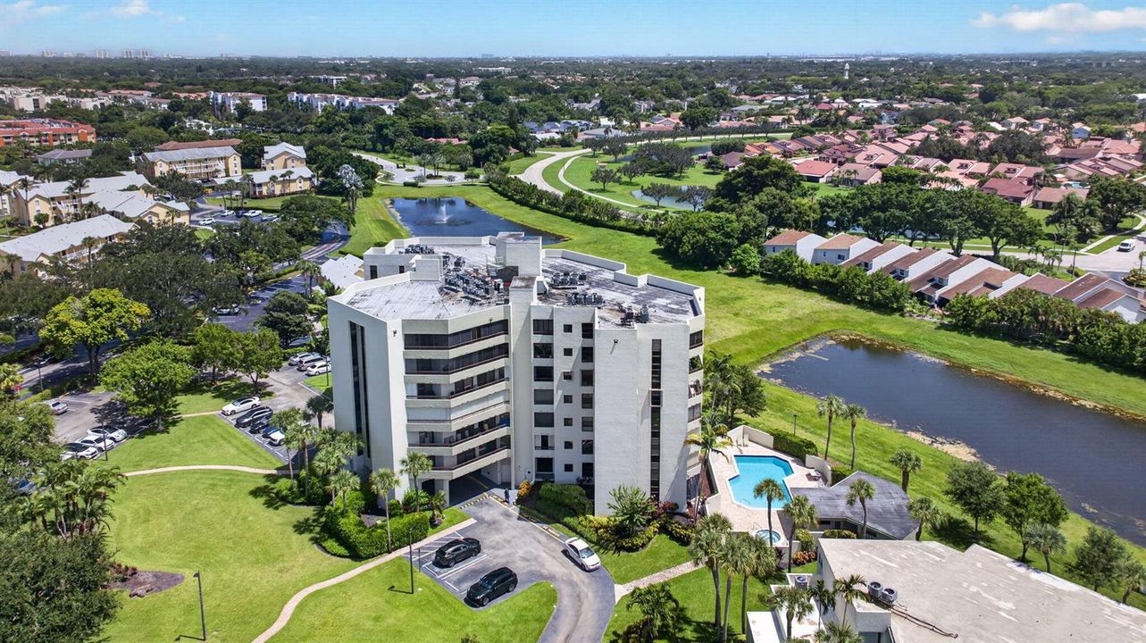 Great Central Boca Condo!