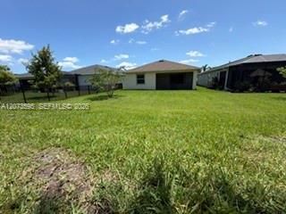 En Venta: $329,000 (2 camas, 2 baños, 1418 Pies cuadrados)