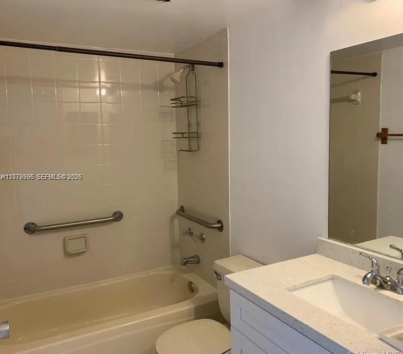 For Sale: $265,000 (2 beds, 2 baths, 1113 Square Feet)