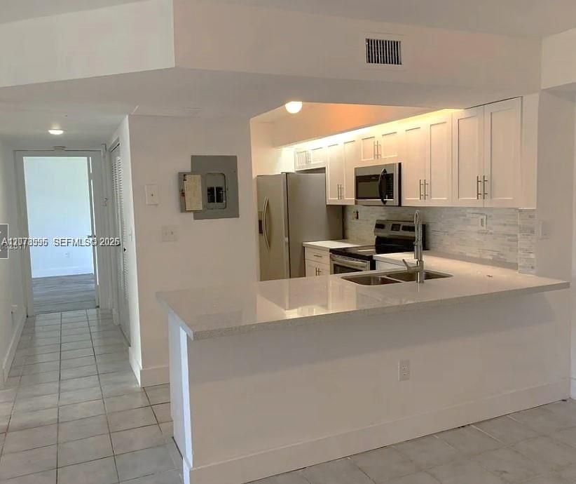 For Sale: $265,000 (2 beds, 2 baths, 1113 Square Feet)