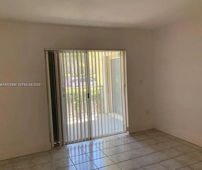 For Sale: $265,000 (2 beds, 2 baths, 1113 Square Feet)