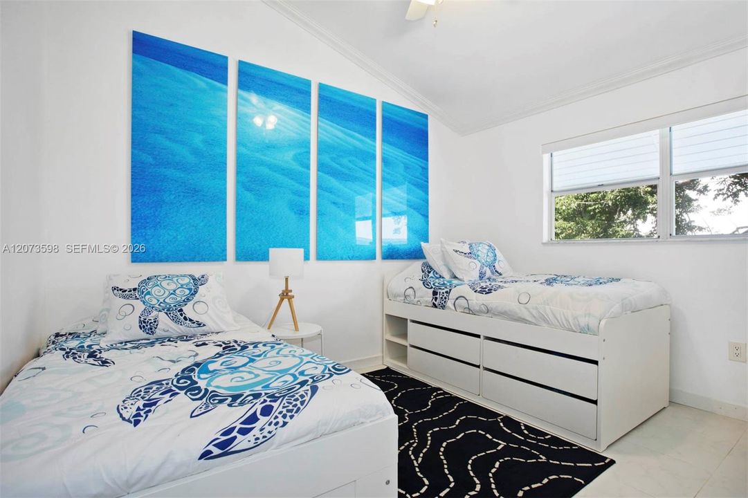 For Rent: $4,450 (2 beds, 1 baths, 875 Square Feet)