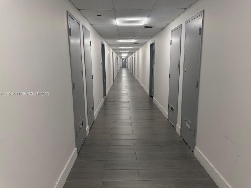 For Rent: $1,790 (1 beds, 1 baths, 844 Square Feet)