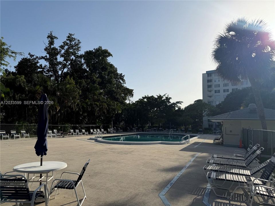 For Rent: $1,790 (1 beds, 1 baths, 844 Square Feet)