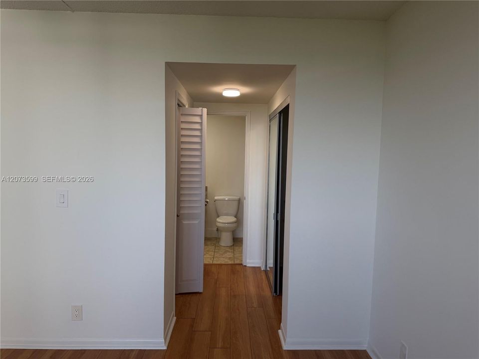 For Rent: $1,790 (1 beds, 1 baths, 844 Square Feet)
