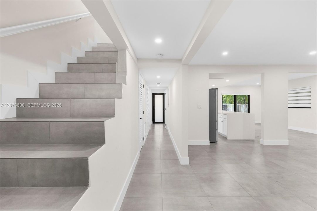 For Rent: $6,000 (3 beds, 2 baths, 3531 Square Feet)