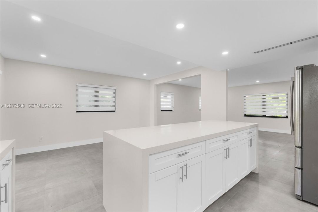 For Rent: $6,000 (3 beds, 2 baths, 3531 Square Feet)