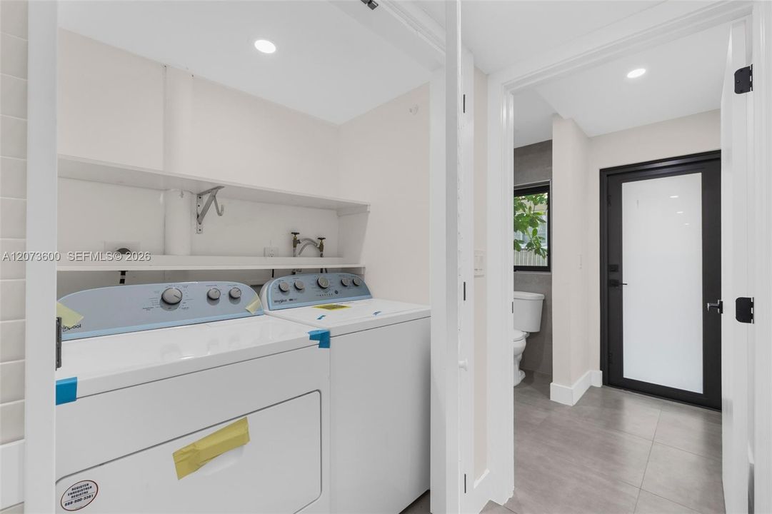 For Rent: $6,000 (3 beds, 2 baths, 3531 Square Feet)
