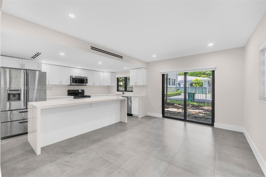 For Rent: $6,000 (3 beds, 2 baths, 3531 Square Feet)