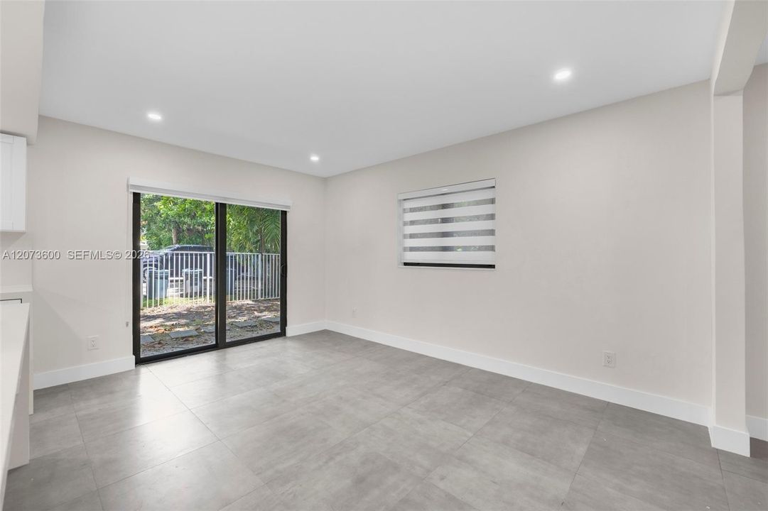 For Rent: $6,000 (3 beds, 2 baths, 3531 Square Feet)