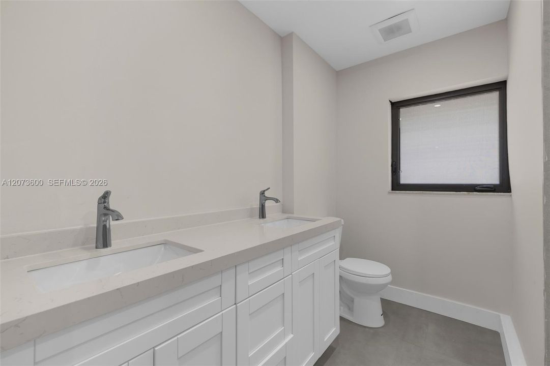 For Rent: $6,000 (3 beds, 2 baths, 3531 Square Feet)