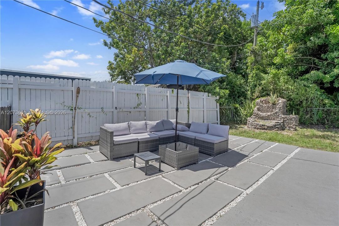 En Venta: $534,900 (3 camas, 2 baños, 1092 Pies cuadrados)
