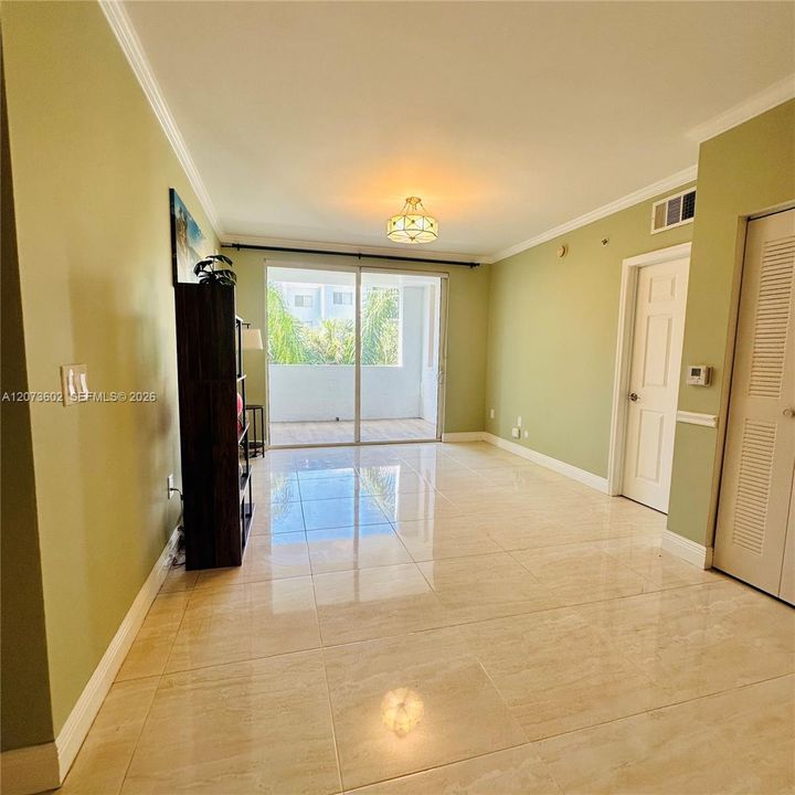 For Rent: $2,900 (2 beds, 2 baths, 1024 Square Feet)