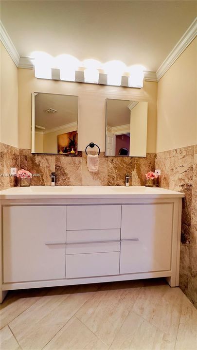 For Rent: $2,900 (2 beds, 2 baths, 1024 Square Feet)