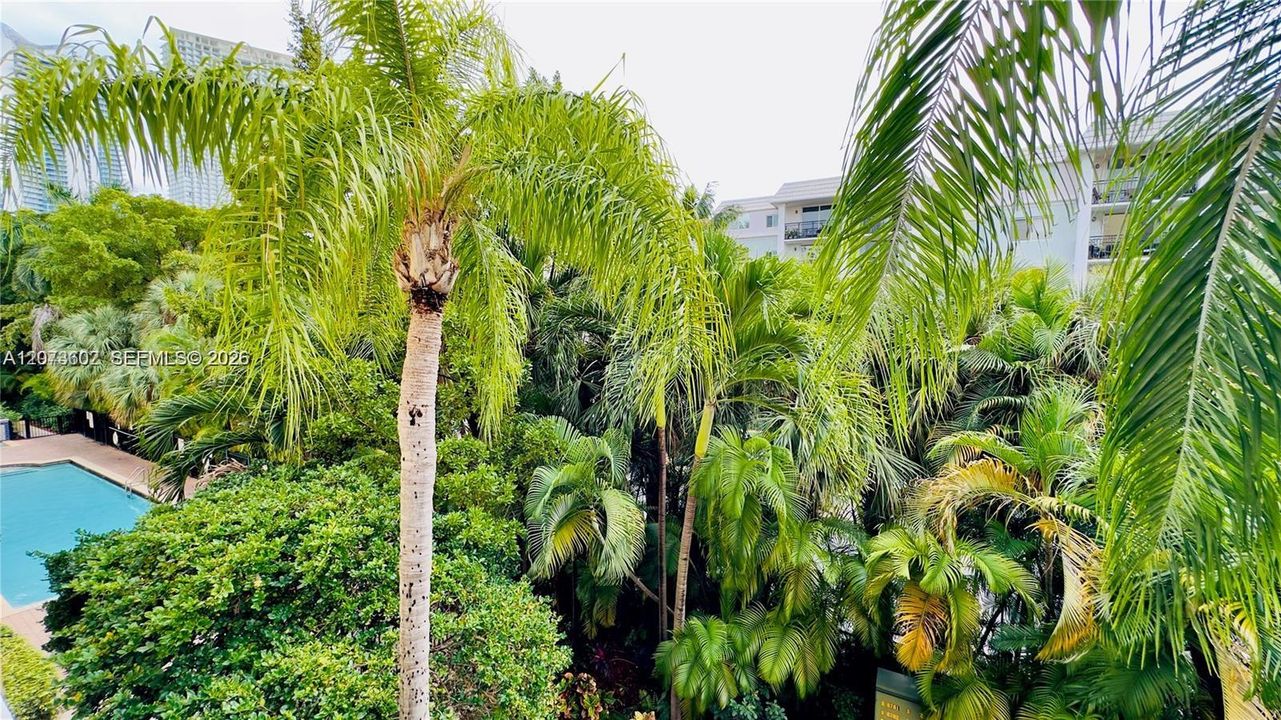 For Rent: $2,900 (2 beds, 2 baths, 1024 Square Feet)