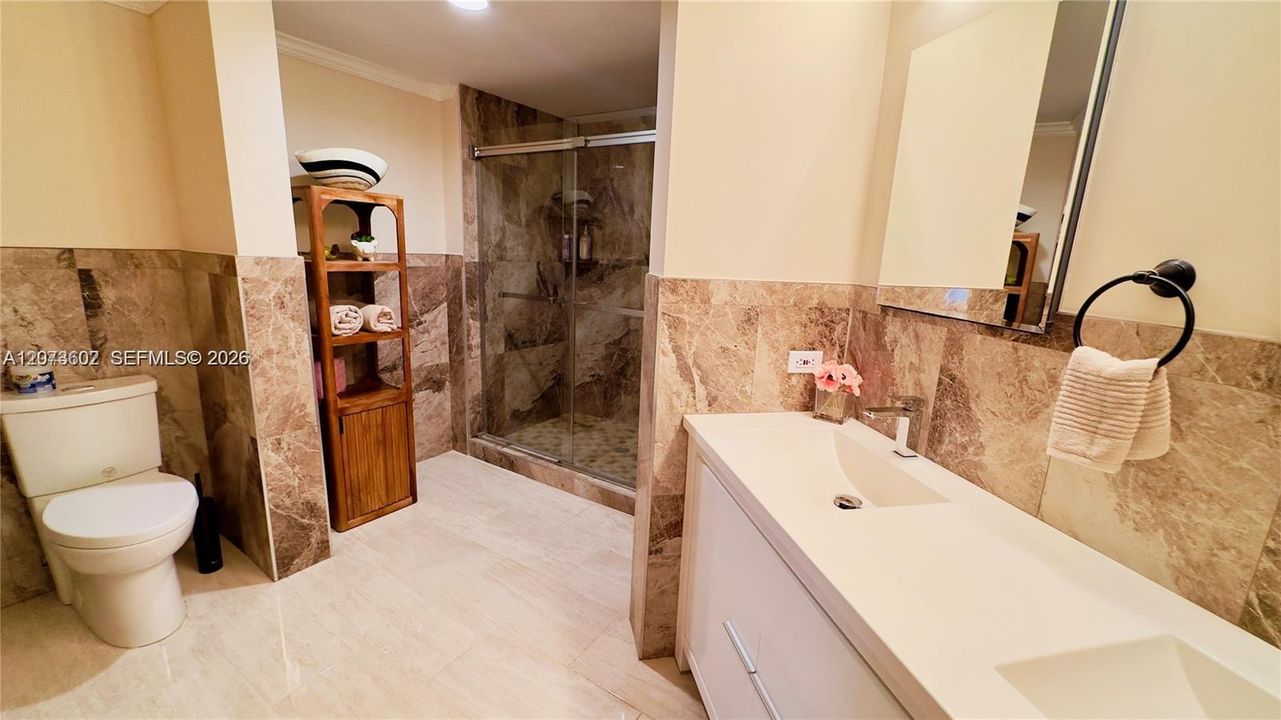 For Rent: $2,900 (2 beds, 2 baths, 1024 Square Feet)
