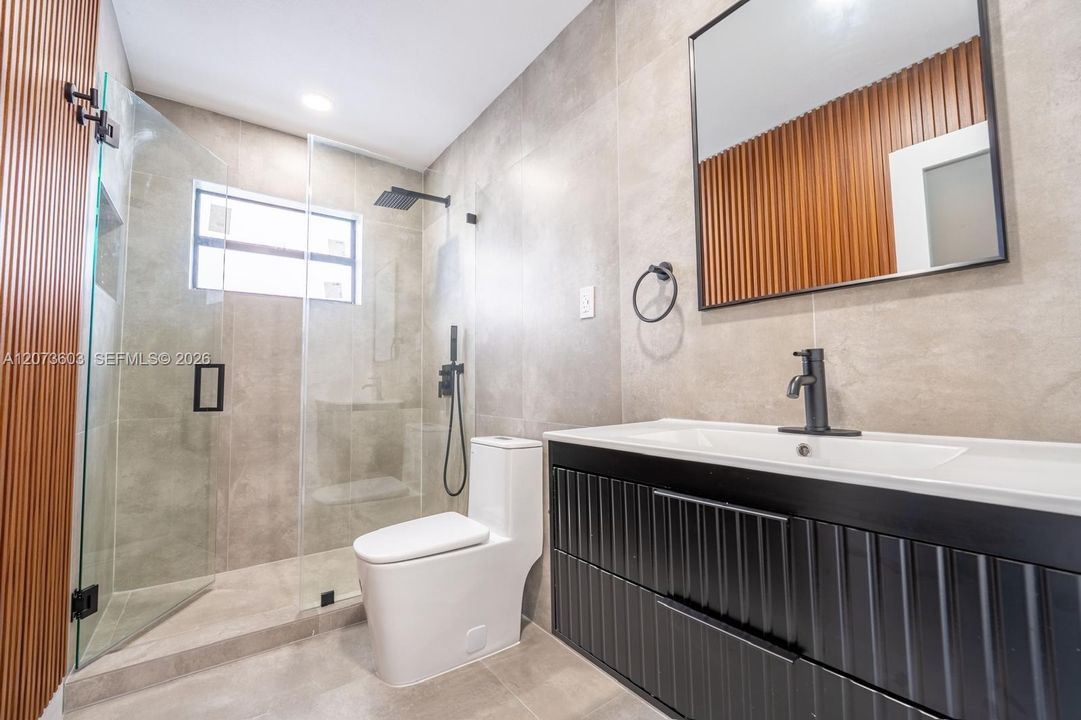 For Sale: $615,000 (3 beds, 2 baths, 1301 Square Feet)