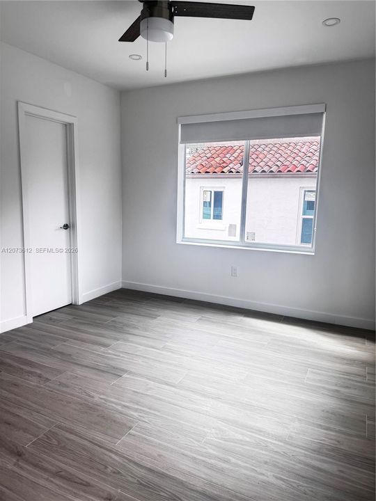 В аренду: $3,600 (2 спален, 2 ванн, 800 Квадратных фут)