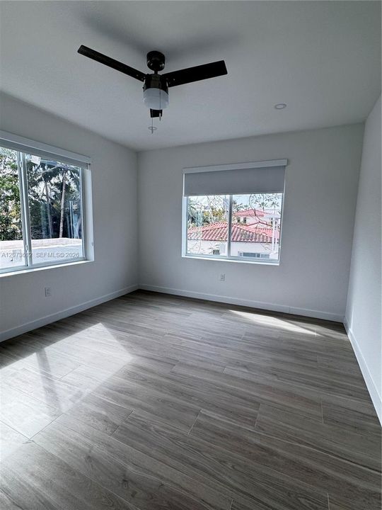 В аренду: $3,600 (2 спален, 2 ванн, 800 Квадратных фут)