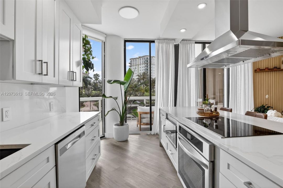 For Rent: $3,950 (2 beds, 2 baths, 1240 Square Feet)