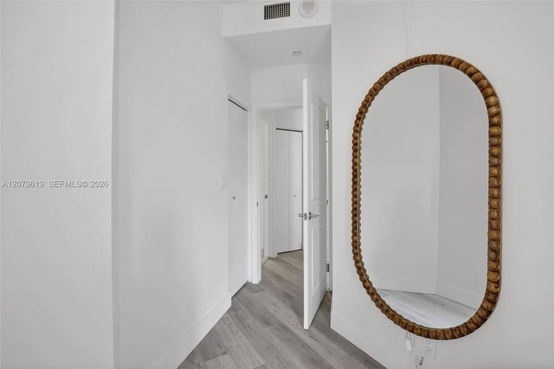 For Rent: $3,950 (2 beds, 2 baths, 1240 Square Feet)
