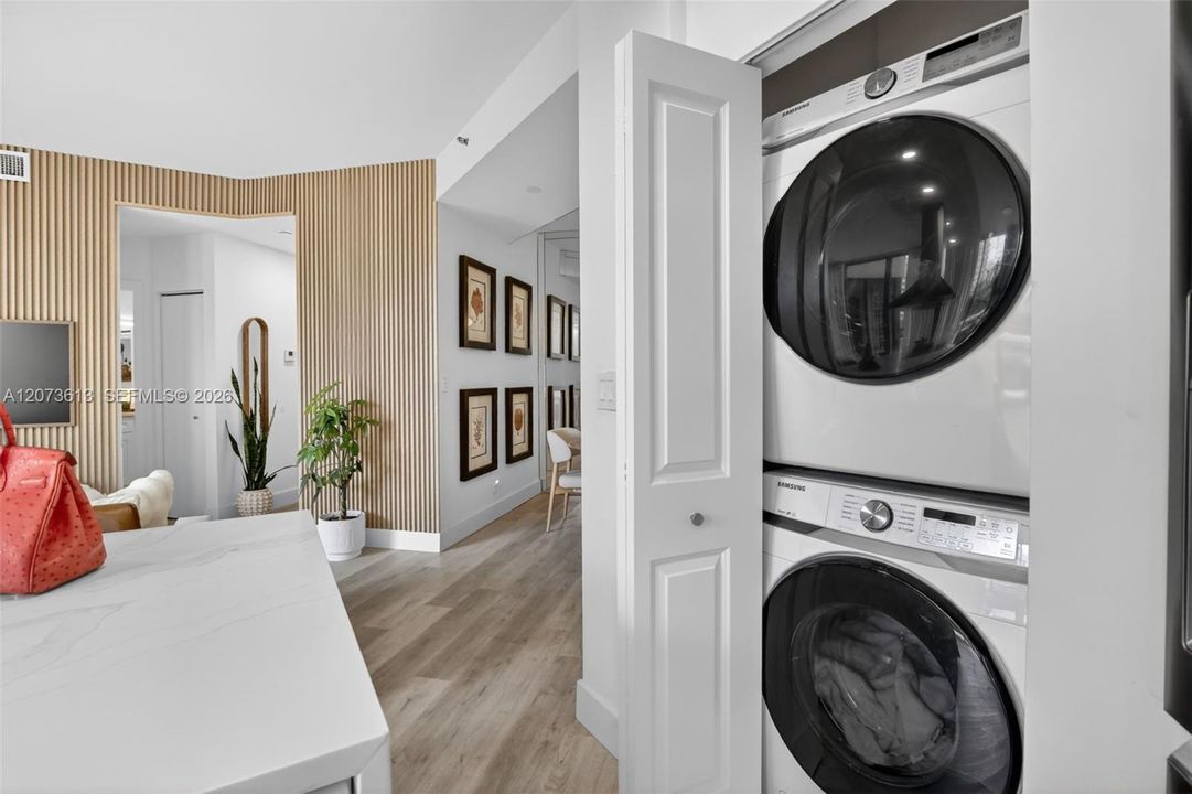 For Rent: $3,950 (2 beds, 2 baths, 1240 Square Feet)