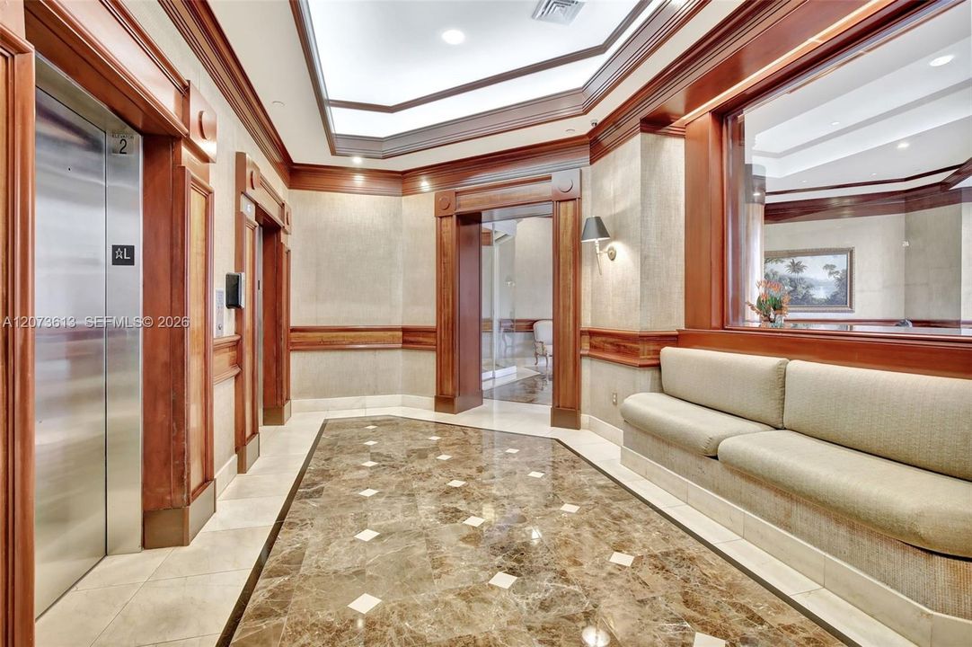 For Rent: $3,950 (2 beds, 2 baths, 1240 Square Feet)