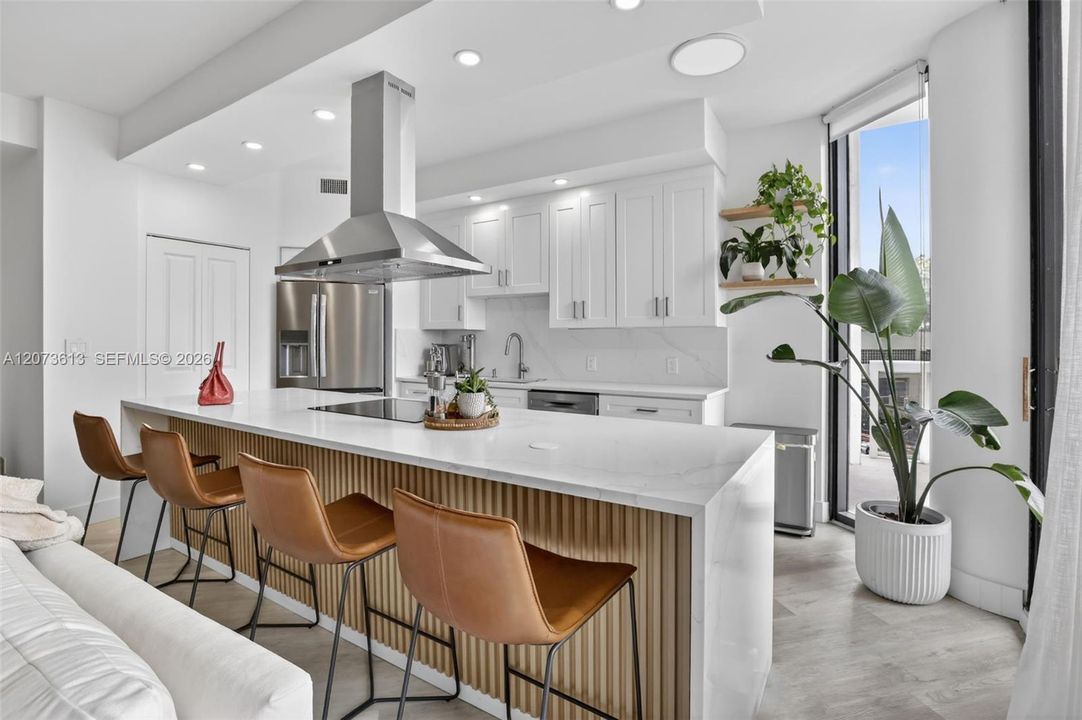 For Rent: $3,950 (2 beds, 2 baths, 1240 Square Feet)