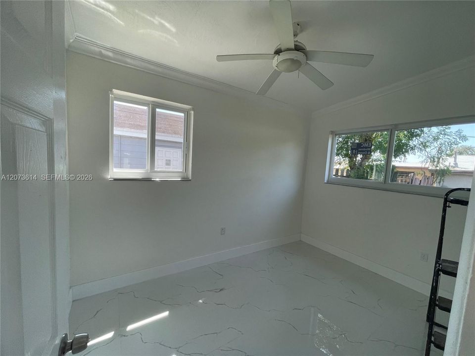 For Sale: $469,900 (3 beds, 1 baths, 1200 Square Feet)